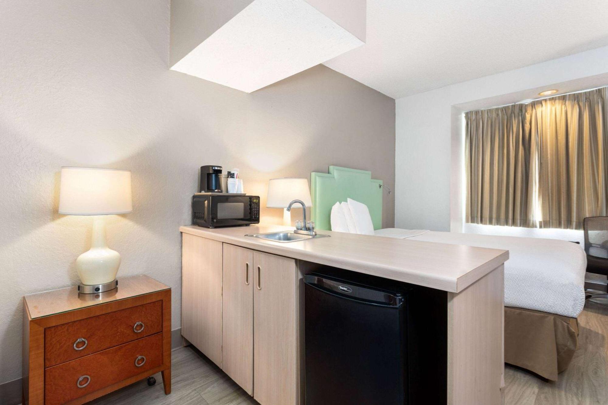 Baymont By Wyndham Orlando-International Dr-Universal Blvd Luaran gambar