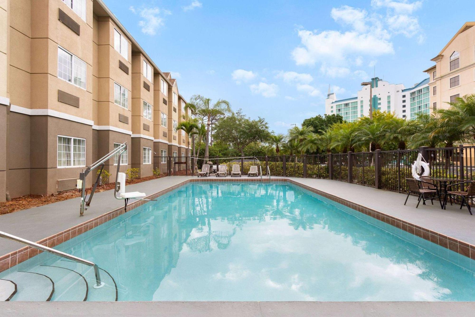 Baymont By Wyndham Orlando-International Dr-Universal Blvd Luaran gambar