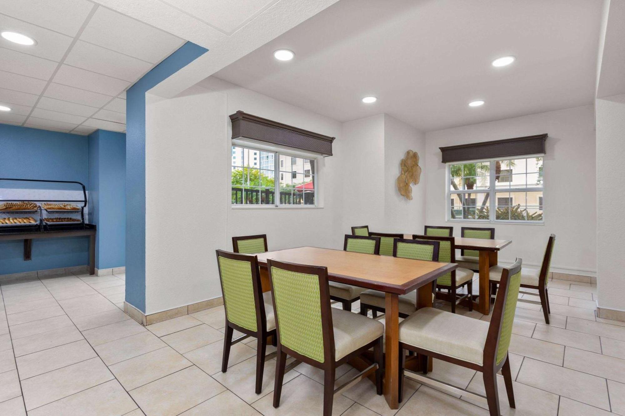 Baymont By Wyndham Orlando-International Dr-Universal Blvd Luaran gambar